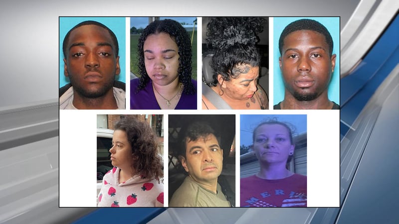 (left to right) Dalen Bright from Webster, TX; Amber Smith from Missouri City, TX; Mari...