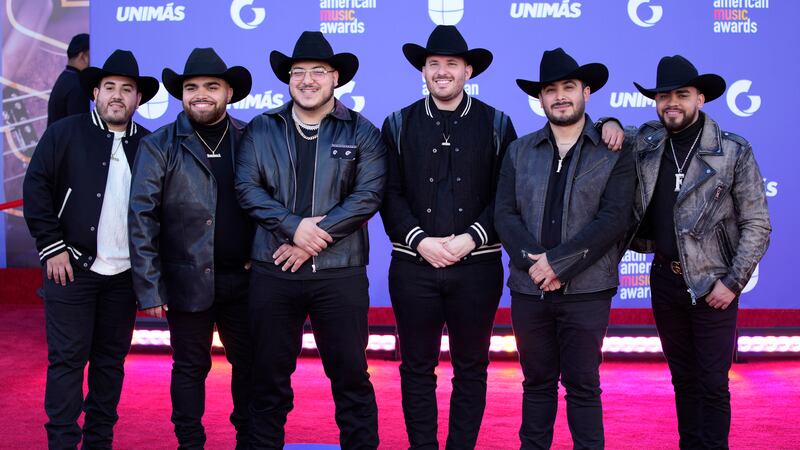 Grupo Frontera llega a los Latin American Music Awards el jueves 20 de abril de 2023 en la...