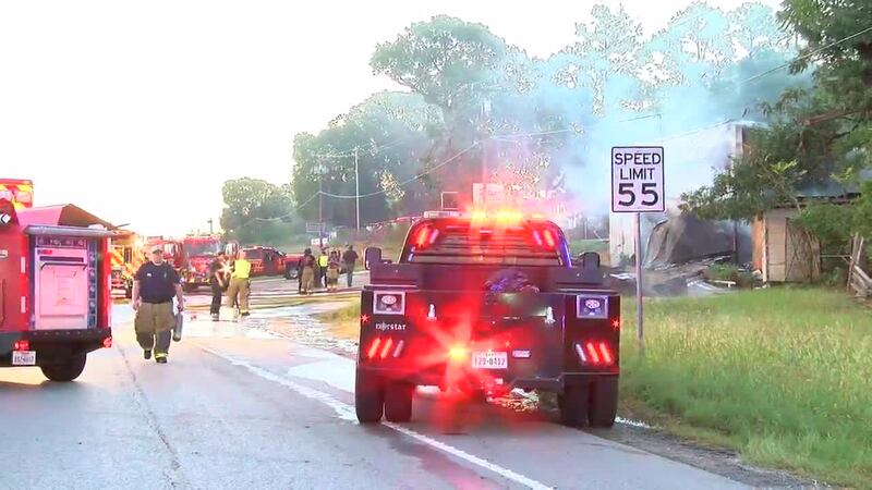 Smith County crews respond to fire at Coker Enterprises on Hwy 271, all NB lanes closed