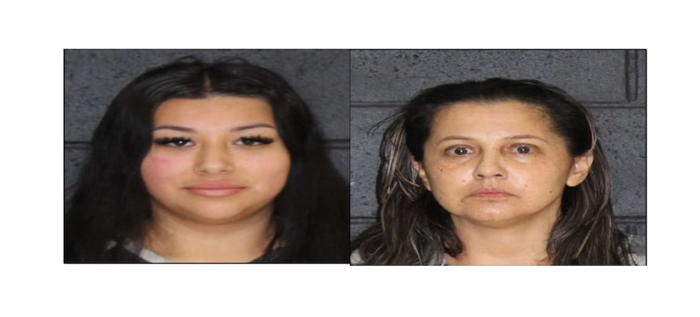 Giselle Galvan, izquierda, y Flor Hurtado, derecha