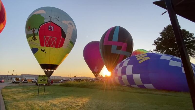 Campeonato Nacional de Globos Aerostáticos se reanuda tras retrasos por mal tiempo en Longview