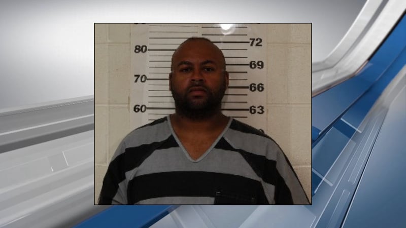 La fiscalía indicó que las fuerzas del orden obtuvieron pruebas de ADN durante la...