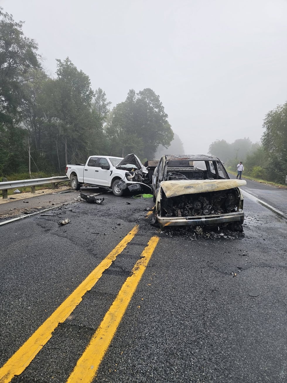 Crash, car fire slows traffic on Highway 31 in Gregg County