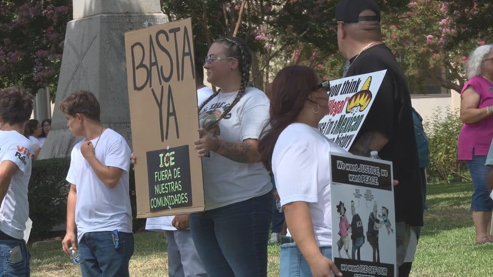os asistentes exigieron respeto a la dignidad humana, debido proceso y mayor rendición de...