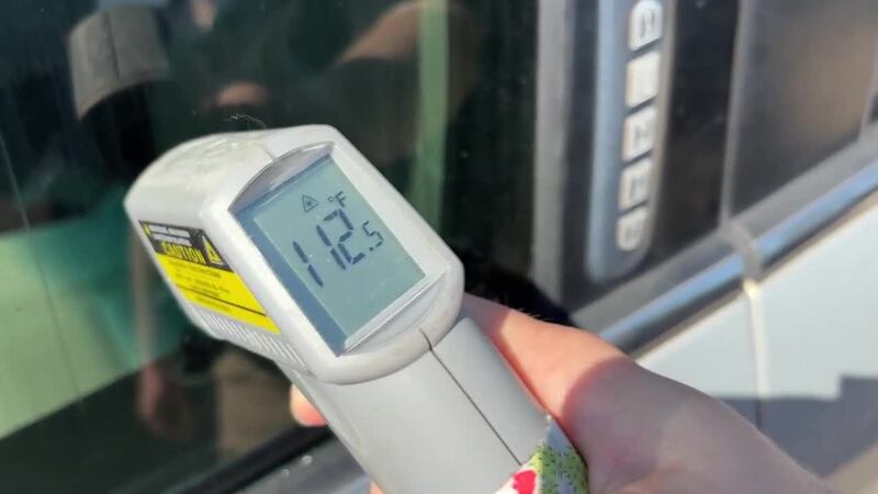 Con el calor, bomberos de Longview recuerdan no dejar niños ni mascotas en el auto