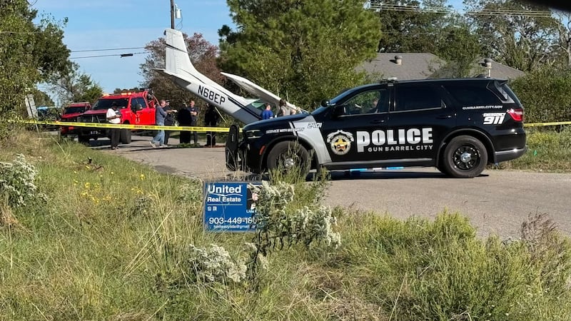 Reports of downed aircraft in Gun Barrel City