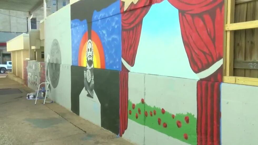 Local artists contribute to 280-foot canvas called Tyler Art Alley
