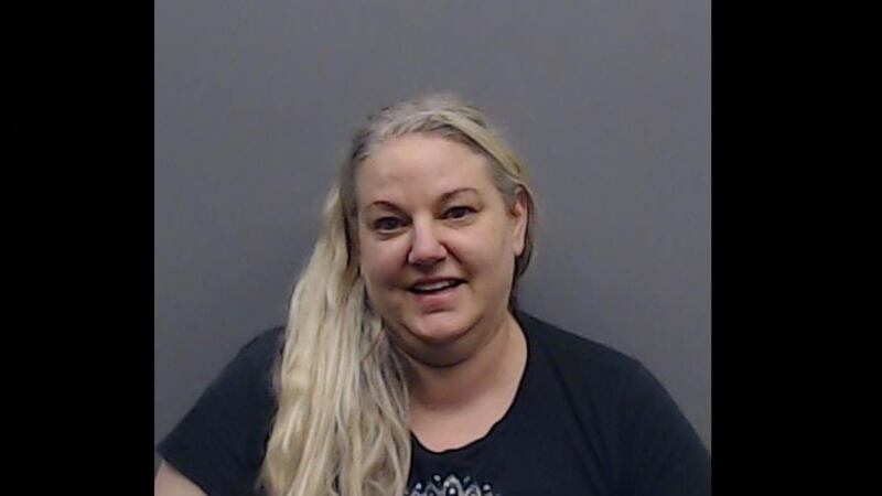 Una mujer de Tyler que atacó a un repartidor de comestibles fue declarada no culpable el jueves.