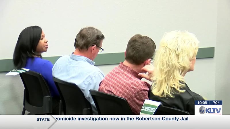 El Distrito Escolar Independiente de Longview se niega a crear un tiempo específico para la...