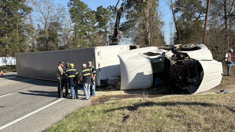 2 heridos y tráfico ralentizado tras un accidente múltiple en el que se vio implicado un...