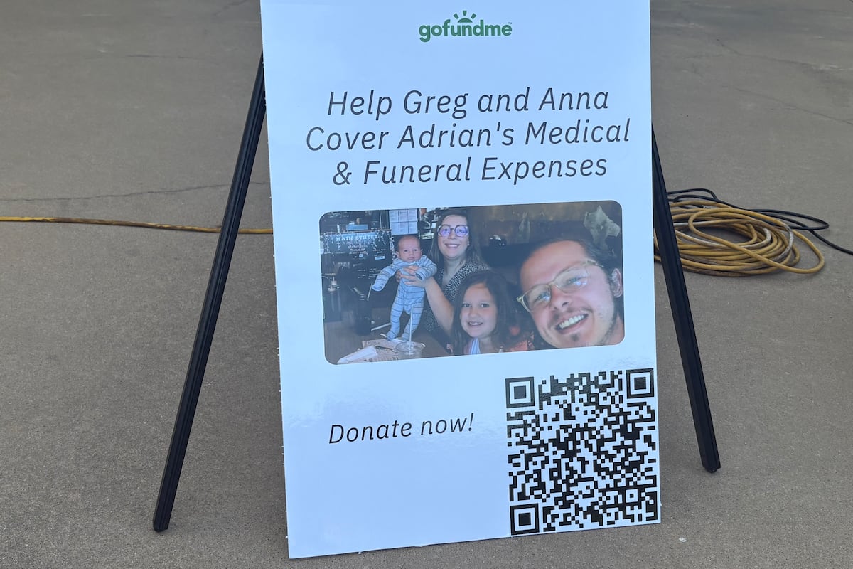 preloaded gallery image