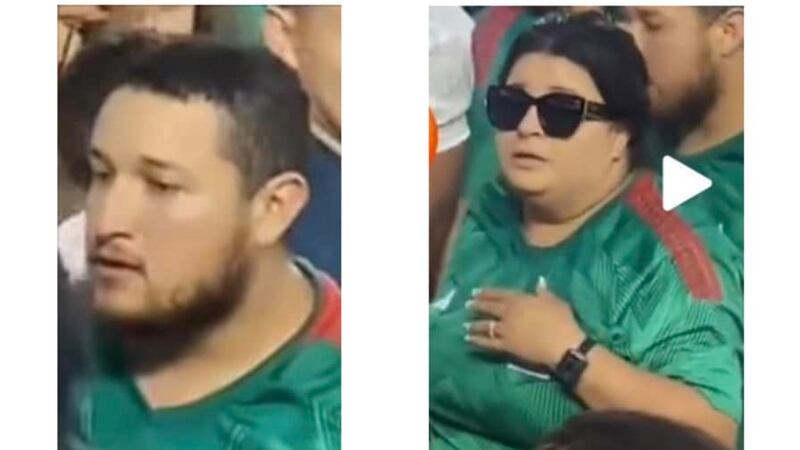 El sospechoso estaba acompañado de una mujer hispana con cabello oscuro y una camiseta similar...