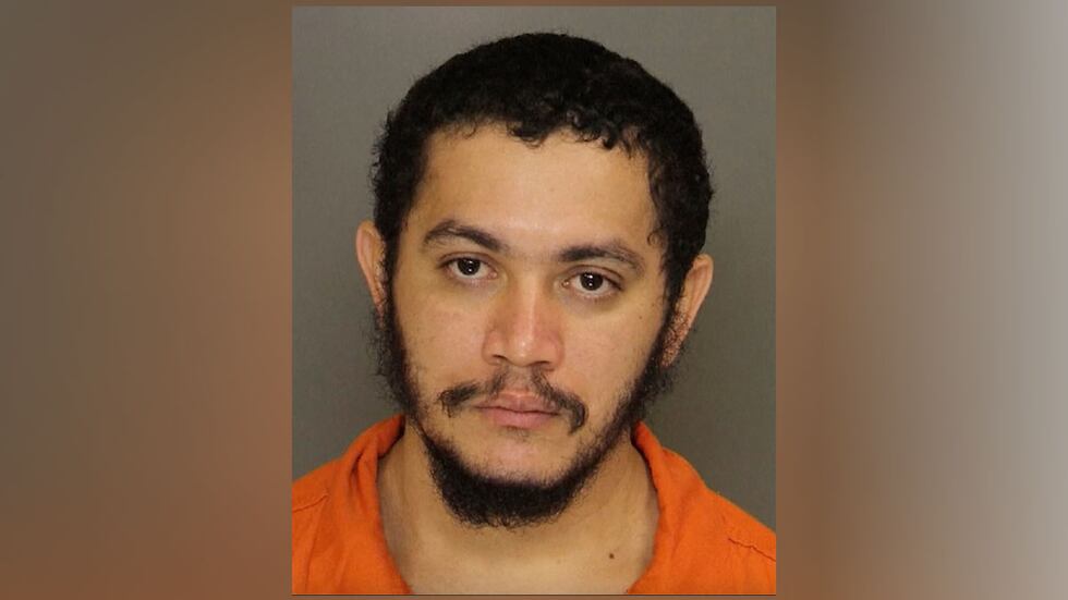 Esta foto provista por la prisión del condado de Chester muestra a Danelo Cavalcante,...