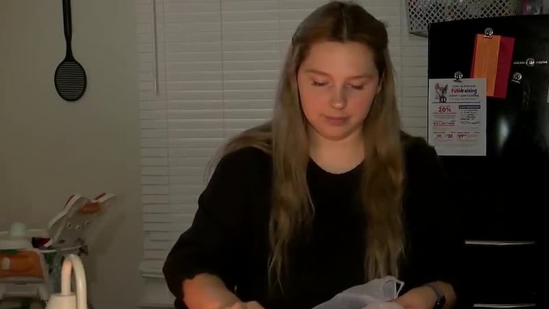 Lacy Warren, de 25 años, cariñosamente conocida como “El Ángel del Pavo”, se sintió impulsada...