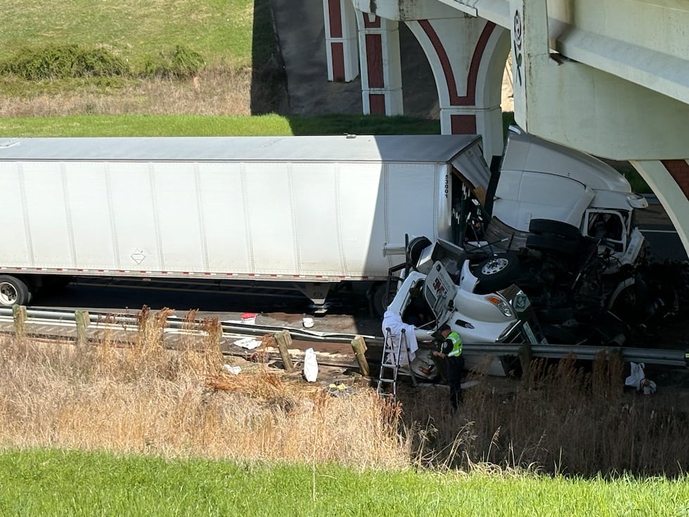 Según el Distrito 2 de Servicios de Emergencia del condado de Smith, se ha cortado el tráfico...