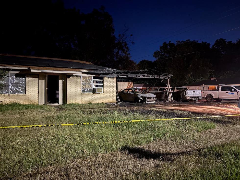 Solar panel short sparks house fire in Palestine