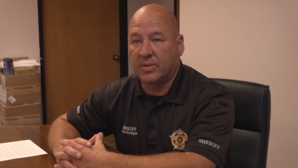 El sheriff del condado de Nacogdoches realiza operativos encubiertos contra la venta de...