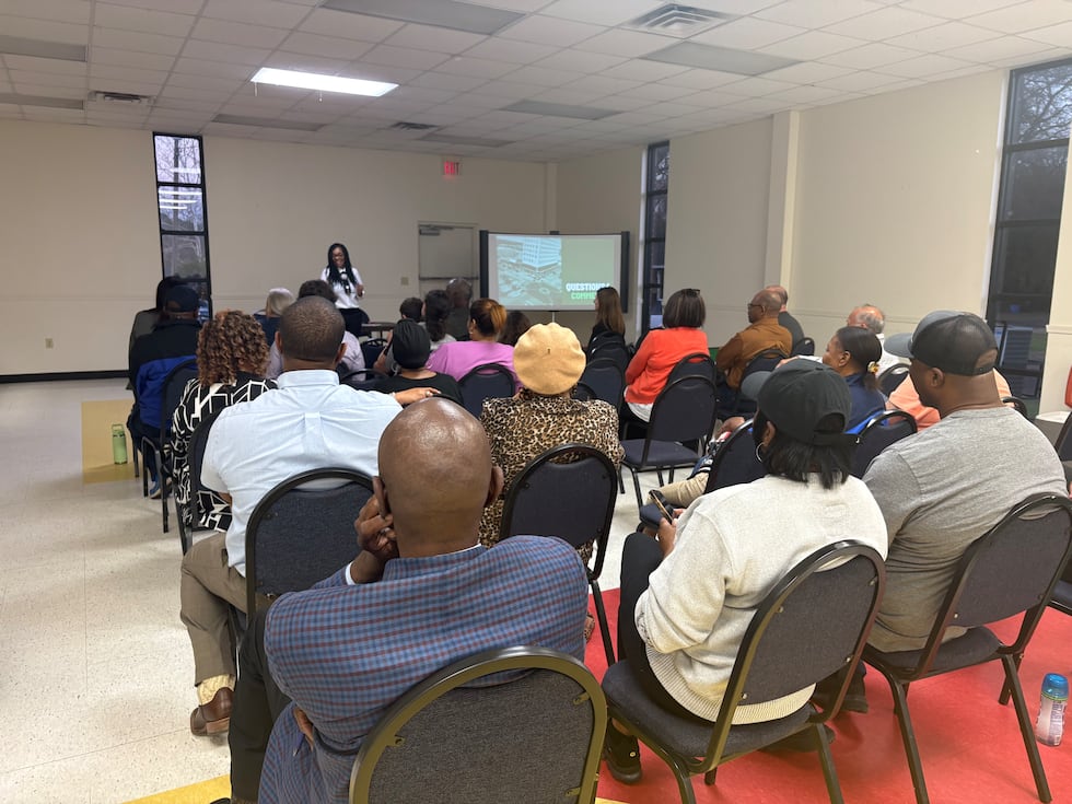 Longview addresses community concerns about stray dogs, project updates