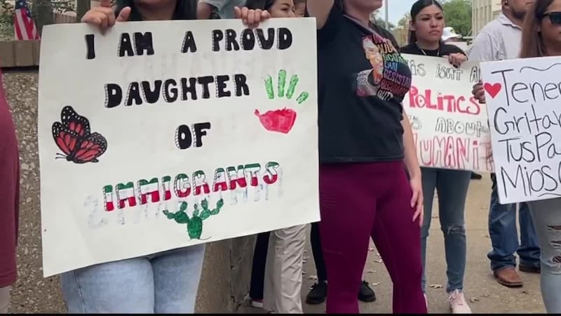 Protesta en Tyler contra el acuerdo adicional con ICE