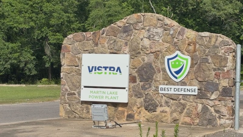 La empresa que opera la central eléctrica, Vistra Corporation, emitió el lunes por la tarde el...