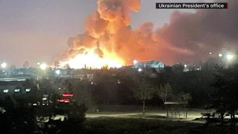 Las tropas rusas lanzaron su ataque anticipado contra Ucrania el jueves, cuando el presidente...