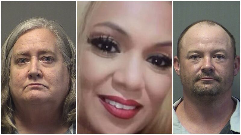 DE IZQUIERDA A DERECHA: Betsy Ayers Robinson, Elizabeth Ann Romero y Cody Gene Ayers.