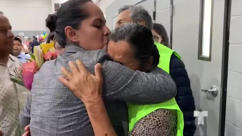 Más de un centenar de familias mexicanas se reencontraron luego de décadas sin verse