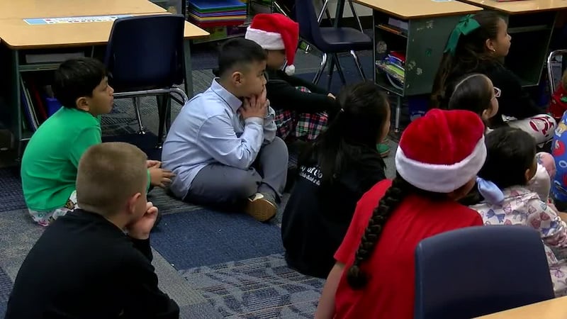 Mañana abren solicitudes para vales escolares en Texas; esto es lo que debes saber antes de...