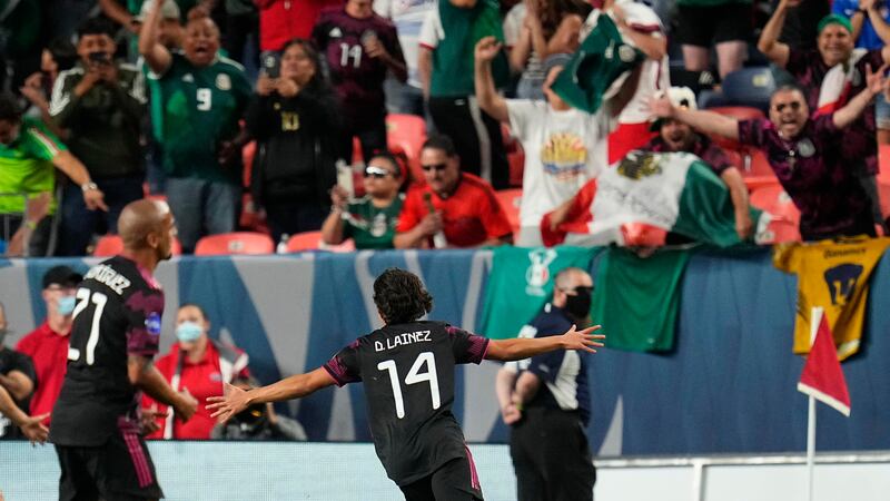 Con casi ocho grados bajo cero, México cayó 2-1 ante Canadá la noche del martes, cuatro días...