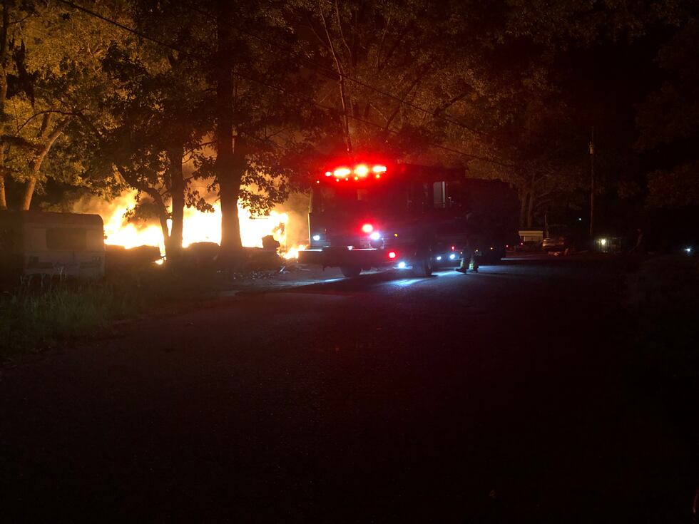 Fire crews battle early morning house fire in Smith County