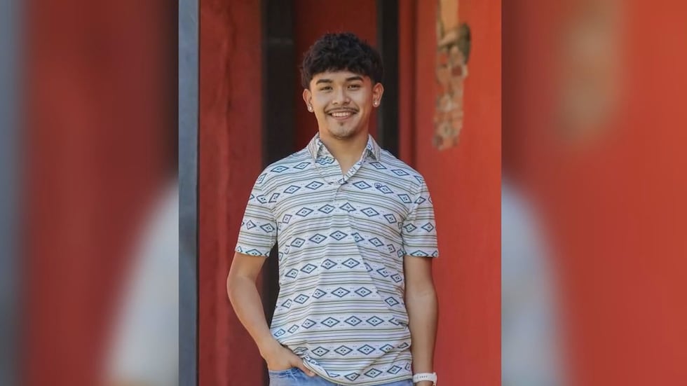 Sus seres queridos recuerdan a este joven de 19 años como una persona disciplinada, respetuosa...