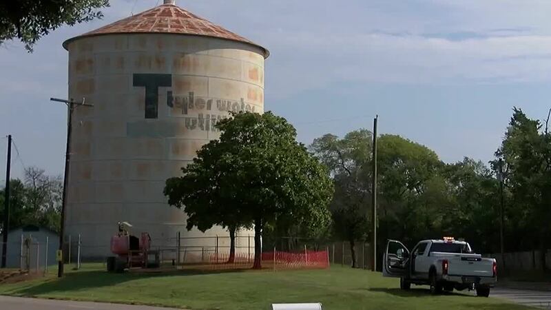 Comienza la demolición del emblemático tanque de agua de South Glenwood en Tyler.