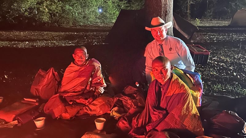 El sheriff Colton Havard informó el miércoles por la noche que los monjes se encontraban en...