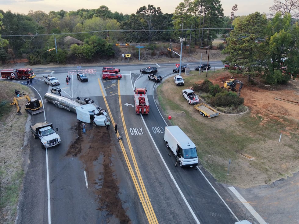18-wheeler carrying 5,500 gallons of fuel overturns in Gladewater
