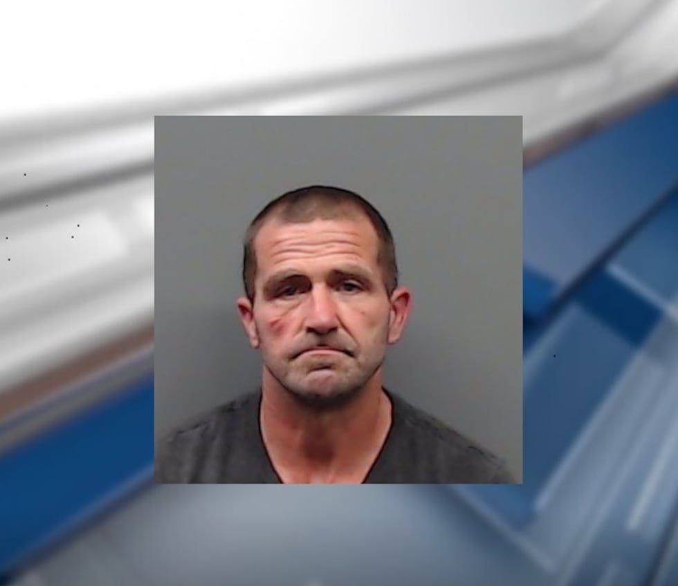 James Brummett se encuentra en la cárcel del condado de Smith.