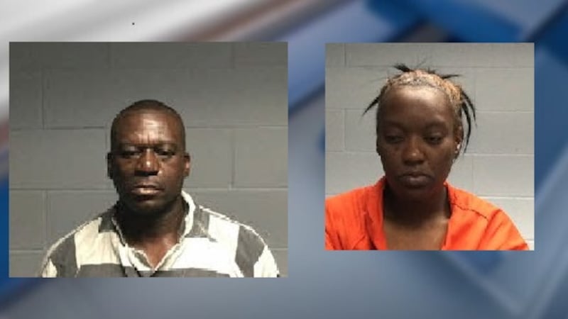 Carmen Henderson y Nephrateri Jones se encuentran en la cárcel del condado de Polk.