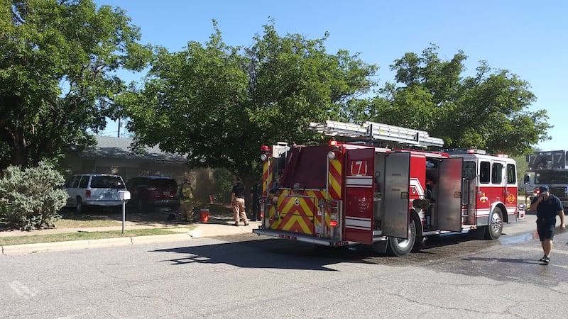 Un incendio en una estructura en el noroeste de Lubbock se inició por un cigarrillo desechado...