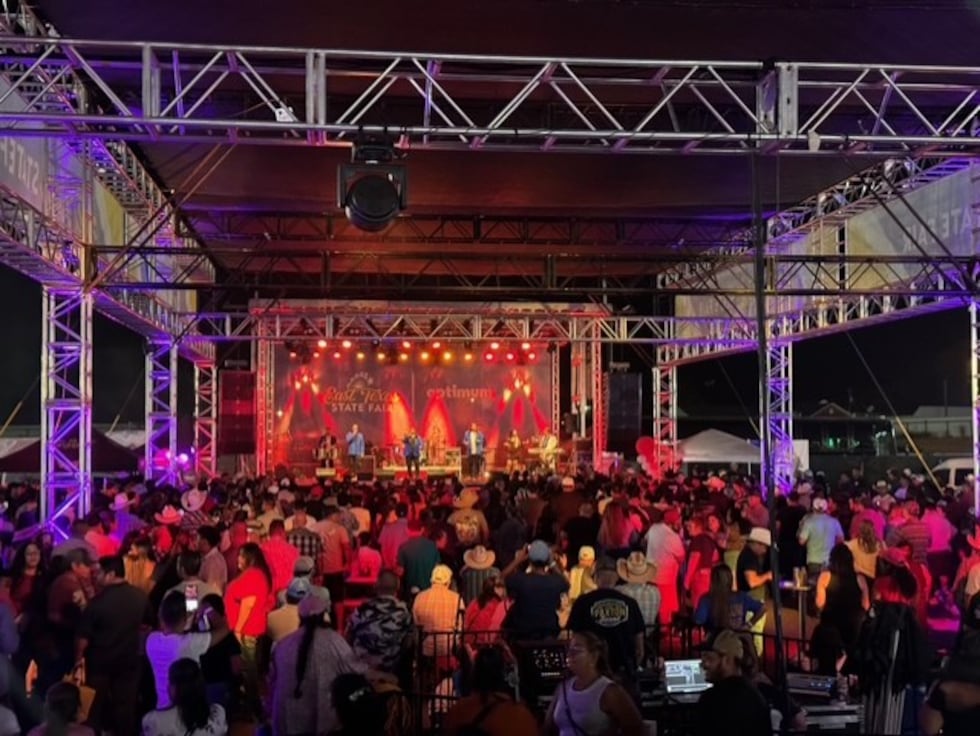 La Invasora a organizado los conciertos más grandes de la feria del este de Texas.