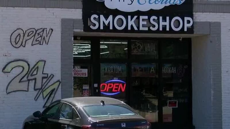 Ayuntamiento de Tyler cierra una tienda de cigarrillos electrónicos ante la preocupación por...