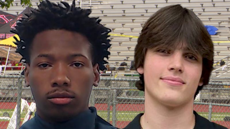 Karmelo Anthony (izquierda), de 19 años, está acusado de asesinato por la muerte de Austin...