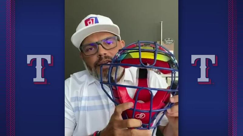Pudge Rodríguez integrante del Salón de la Fama, anima a usar máscaras faciales por seguridad