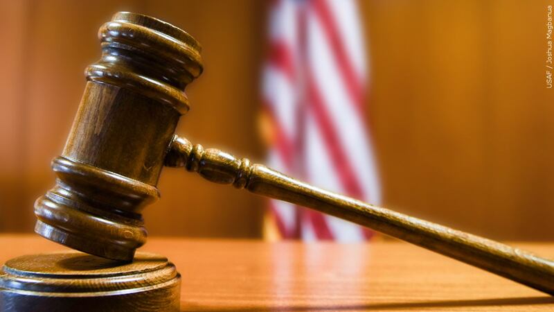 Un hombre se escapó de una audiencia judicial en Rusk el miércoles por la mañana después de...