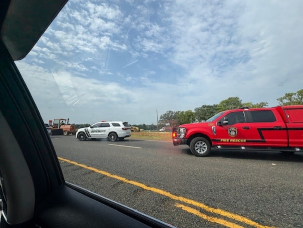 Wreck closes Highway 69 lanes south of Bullard