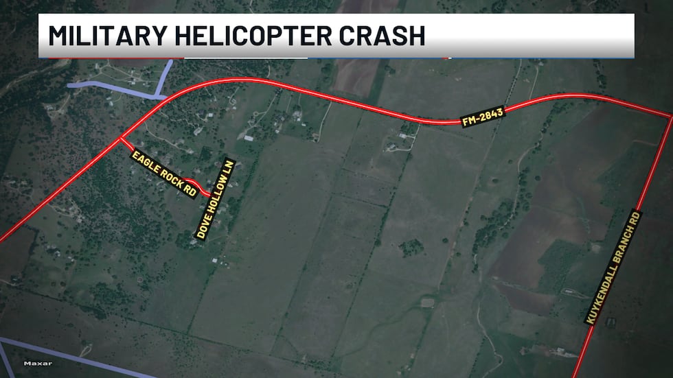 El lugar del accidente del helicóptero militar se encuentra junto a Dove Hollow Road y la FM...