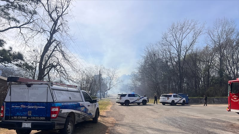 El fuego obliga a evacuar el sur de Lindale.