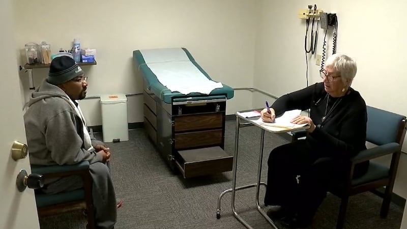 Organización sin fines de lucro de Longview inaugura clínica para personas que se enfrentan a...