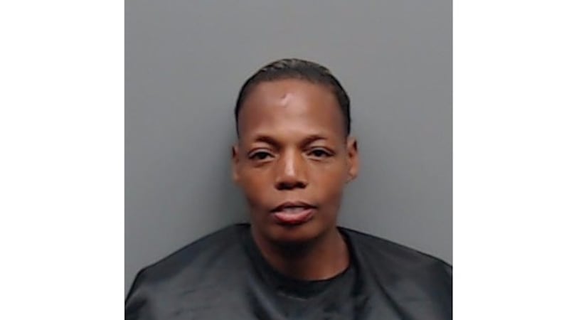 Alexis Nicole Shelton is in the Smith County Jail.