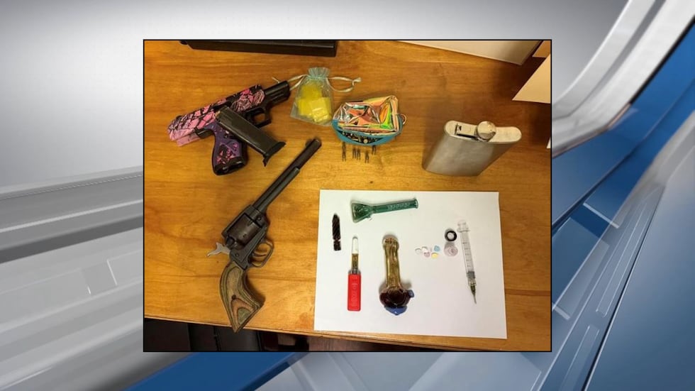 Tyler County man, juvenile girl arrested after traffic stop