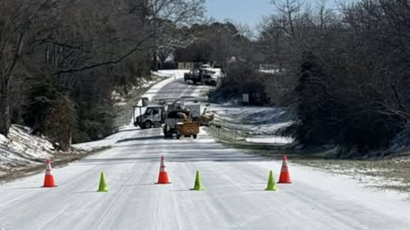 La carretera FM 849 está cerrada entre la I-20 y la autopista de peaje 49.