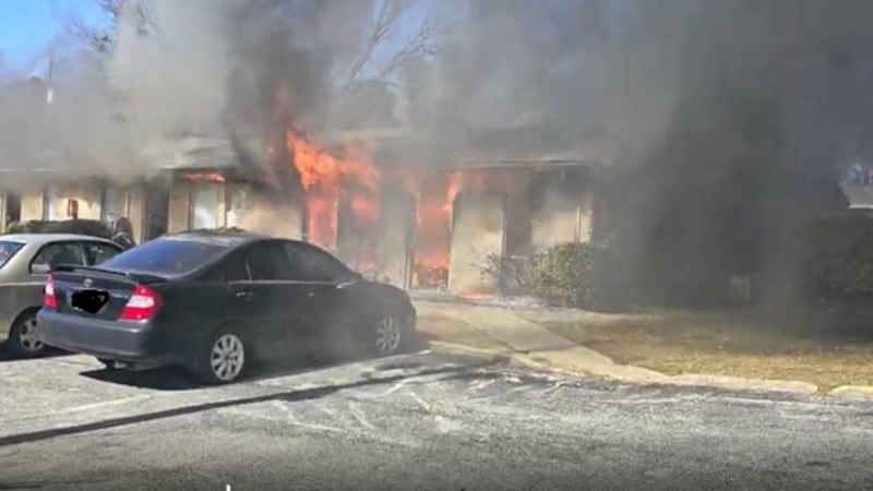 15 personas fueron desalojadas tras un incendio en un apartamento de Longview